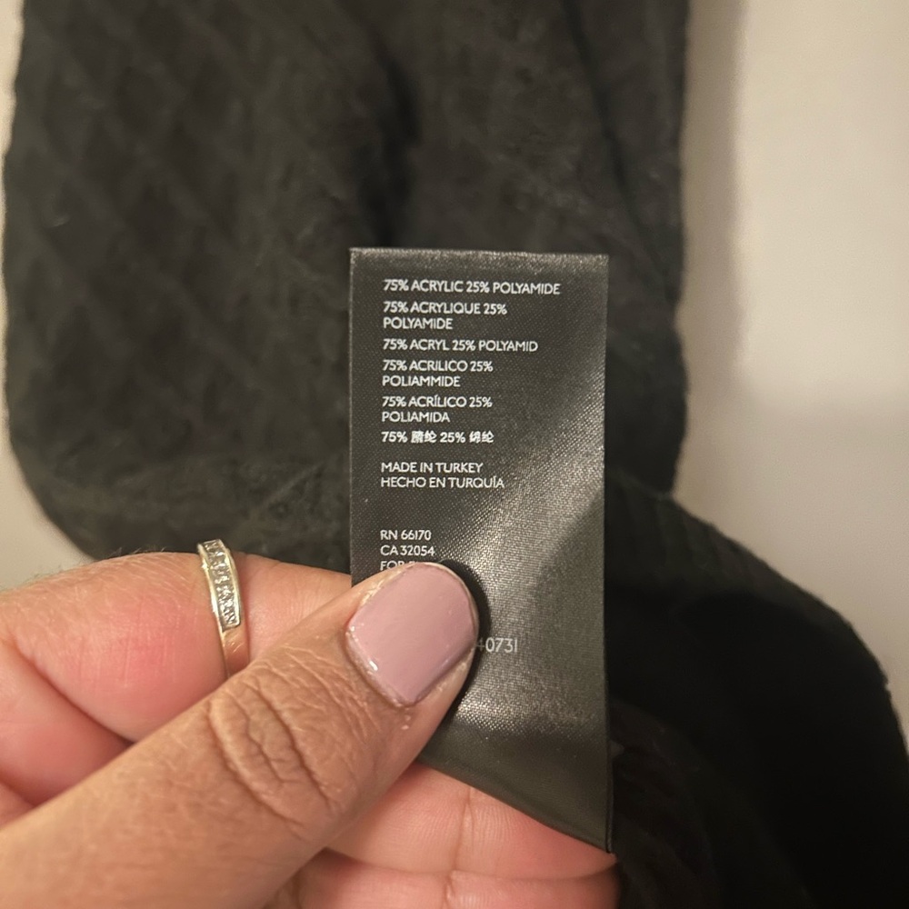 Anthropologie Shirt - black “Fenna Textured Knit Tank” - Picture 7 of 10